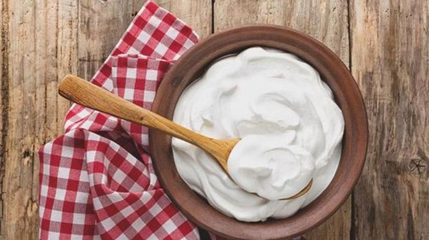 Per què necessiteu crema agra per coure?