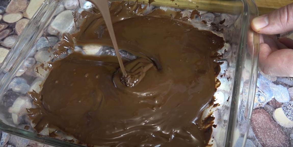 Instruccions pas a pas per fondre la xocolata al microones: pas 5