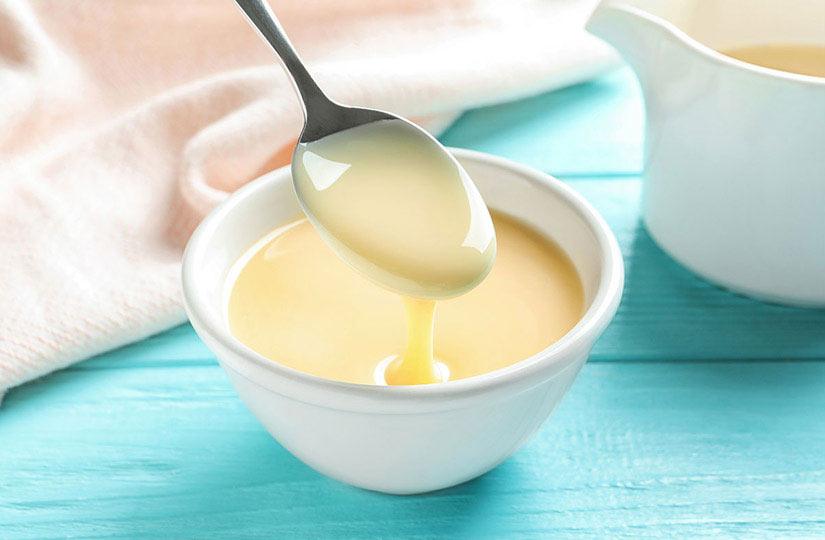 Com substituir la llet normal a la massa per llet condensada