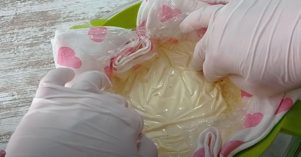 وصفة خطوة بخطوة لتحضير جبنة الماسكاربوني المنزلية - الخطوة 7