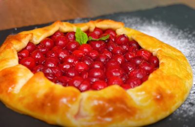 فطيرة الكرز: وصفة كلاسيكية خطوة بخطوة