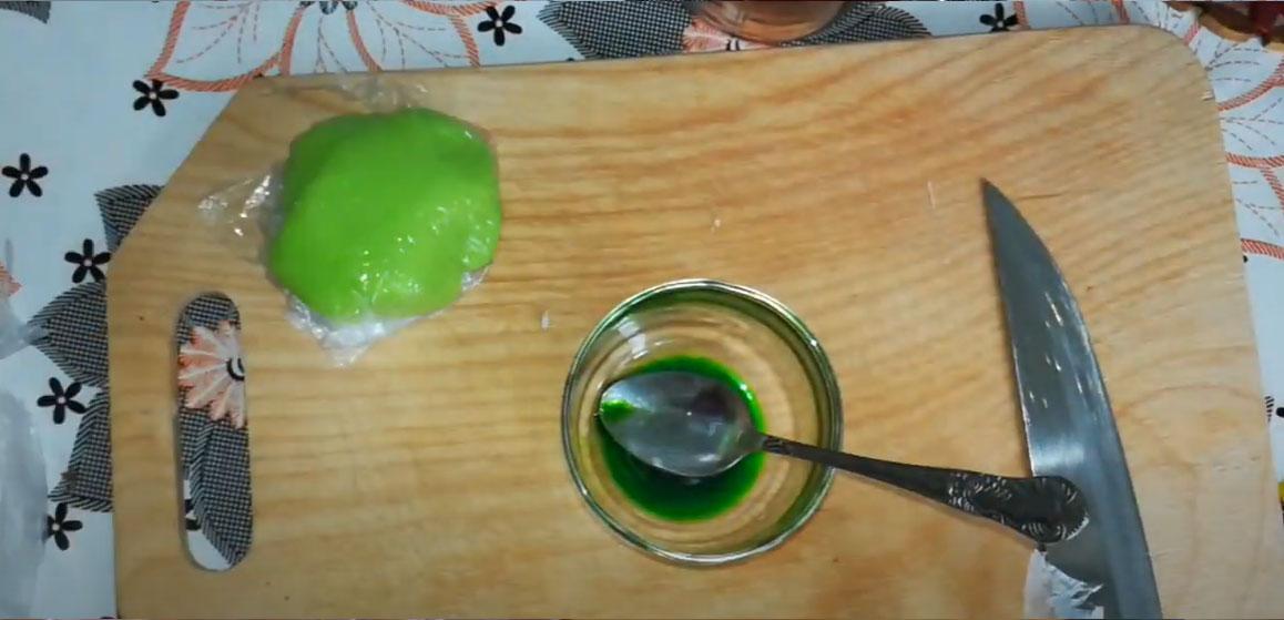 تلوين المصطكى بالصبغة الجافة - الخطوة 4