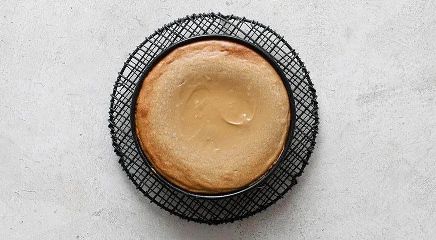 Com comprovar si un pastís de formatge està fet