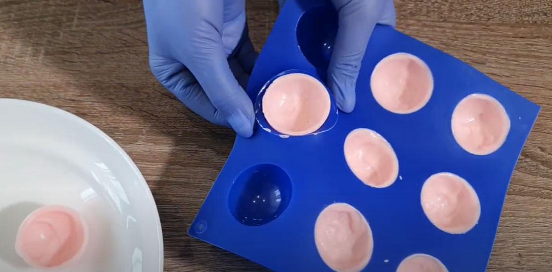 Recepta pas a pas per a boles de pastís de xocolata - pas 5