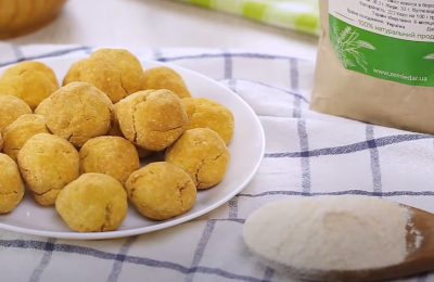 كعكات دقيق جوز الهند الصحية: وصفة خطوة بخطوة