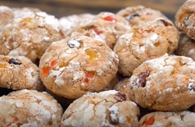 كعكات الفواكه المسكرة: وصفة خطوة بخطوة