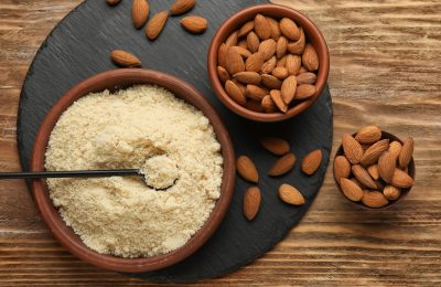 كيفية صنع دقيق اللوز في المنزل