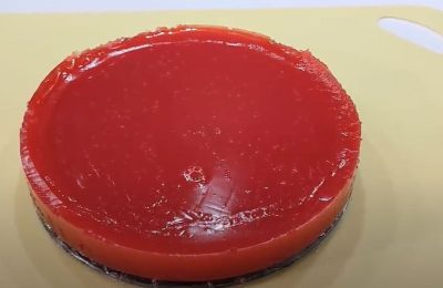 كعكة كونفيت التوت: وصفة خطوة بخطوة