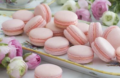 كعكة غاناش التوت: وصفة خطوة بخطوة