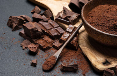 ما البديل المناسب للكاكاو في الخبز؟
