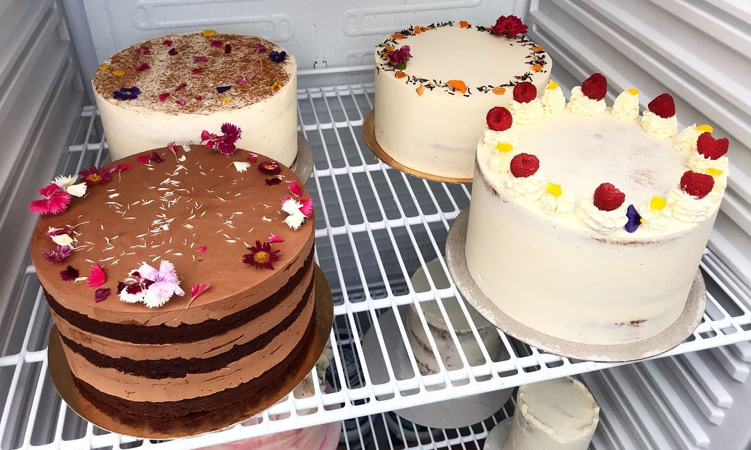 איך להפשיר עוגה בצורה נכונה