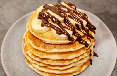 Eierlose Pfannkuchen mit Milch: Ein Schritt-für-Schritt-Rezept