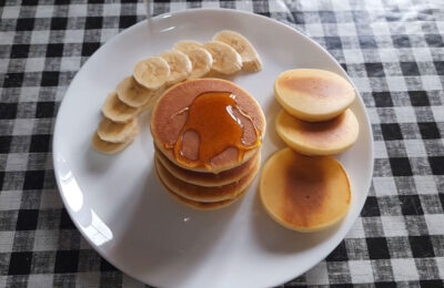 Kokosmilchpfannkuchen: Ein Rezept mit Schritt-für-Schritt-Anleitung